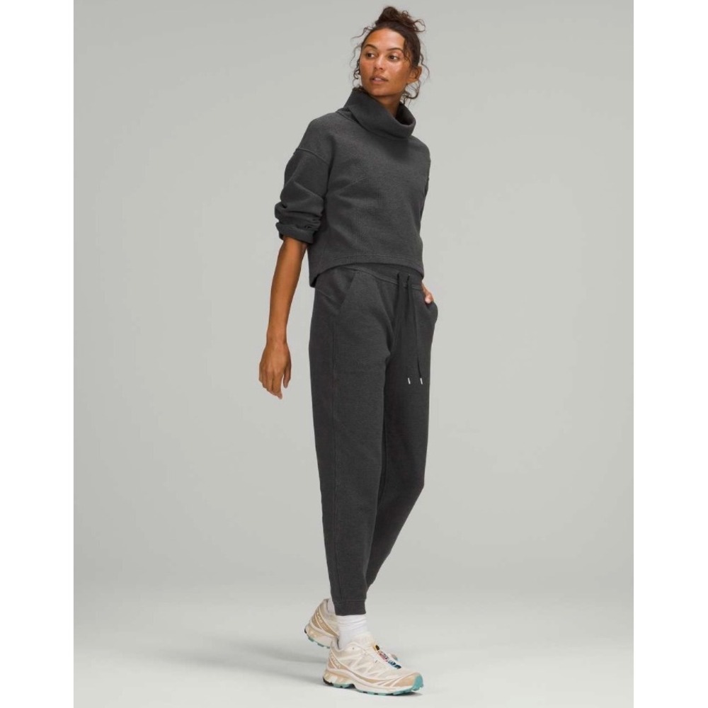 Lululemon Ribbed High-Rise Jogger 25" 7/8Waffle Knit Grey  Wool Blend‎ Size 6